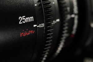 7Artisans 25mm T1.05 Vision Cine Lens (Sony E) - Thumbnail