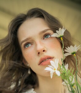 Viltrox AF 35mm F1.2 LAB N Full Frame Lens (Sony E - Ekransız) - lensle çekilmiş portre örnek fotoğrafı