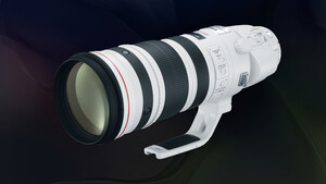 Canon - Canon RF 300-600mm f/5.6L IS USM Lens Canon - Canon RF 300-600mm f/5.6L IS USM Lens