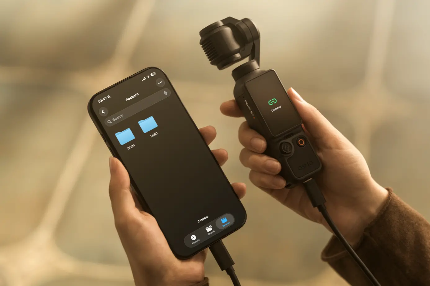 DJI Osmo Pocket 4 Creator Combo - Thumbnail