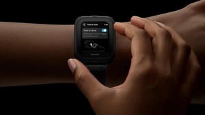 Insta360 GPS Preview Remote with Built-In Mic - Thumbnail