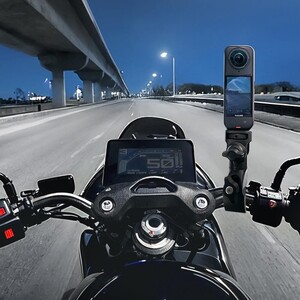 Insta360 X5 Motorcycle Bundle 8K 360 Derece Aksiyon Kamerası (128GB Hafıza Kartı Dahil) - Thumbnail