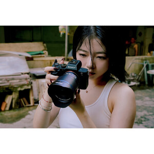 Laowa 12mm f/2.8 Lite Zero-D AF Lens (Sony E) - Thumbnail