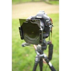 Lee Filter - LEE Filters 100 x 150mm Graduated Neutral Density (ND) 0.9 Filter - Hard Lee Filter - LEE Filters 100 x 150mm Graduated Neutral Density (ND) 0.9 Filter - Hard