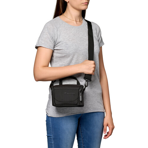 Manfrotto Advanced III 2L Kamera Omuz Çantası (XS)