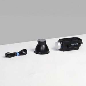 Nanlite FS-300C RGBW Tam Renkli LED Işık - Thumbnail