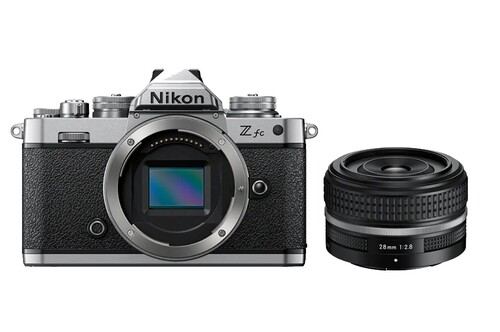 Nikon Z fc + 28mm f/2.8 SE Kit (Silver)