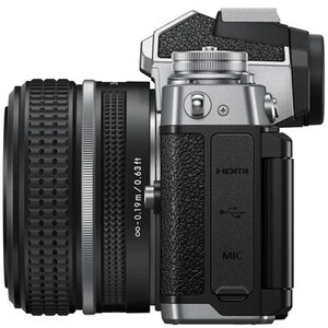 Nikon Z fc + 28mm f/2.8 SE Kit (Silver) - Thumbnail