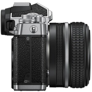 Nikon Z fc + 28mm f/2.8 SE Kit (Silver) - Thumbnail