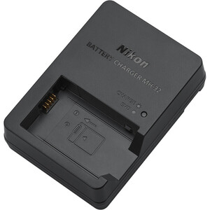 Nikon Z fc + Nikkor Z DX 18-140 VR Kit (Silver) - Thumbnail