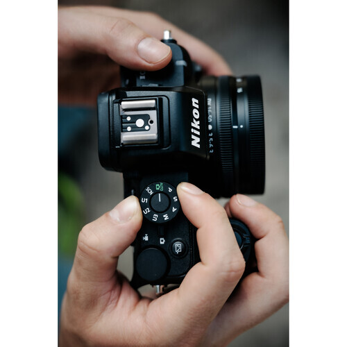 Nikon Z50 II + 18-140mm f/3.5-6.3 VR Lens Aynasız Fotoğraf Makinesi
