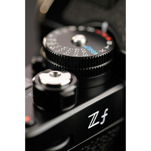 Nikon Zf + 40mm f/2 (SE) Lens Aynasız Kamera Kiti