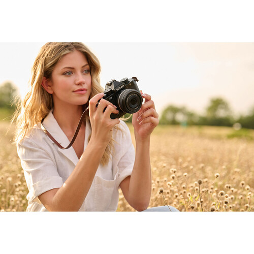 Nikon Zf + 40mm f/2 (SE) Lens Aynasız Kamera Kiti