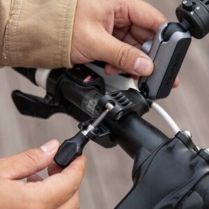 PGYTECH CapLock Action Camera Handlebar Mount - Thumbnail