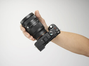 Sigma 28-70mm f/2.8 DG DN Contemporary Lens (L Mount) - Thumbnail