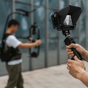 SMALLRİG - SmallRig 3949 DJI RS Serisi için Kablosuz Kontrol El Tutamağı (1)