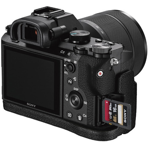 Sony Deri Kamera Kılıfı (a7 II / a7S II / a7R II)