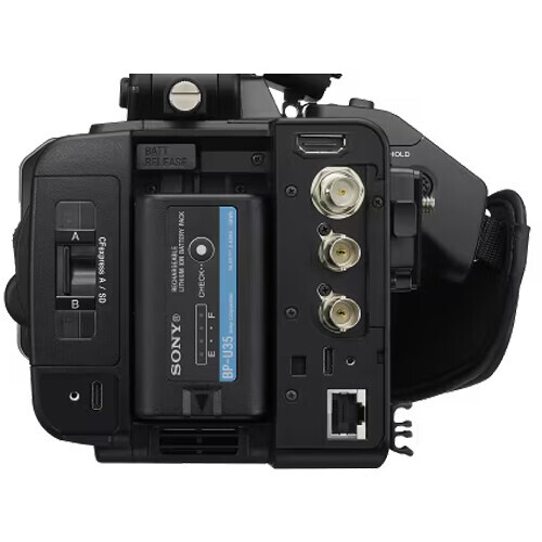 Sony PXW-Z300 3-CMOS XDCAM Profesyonel Video Kamera