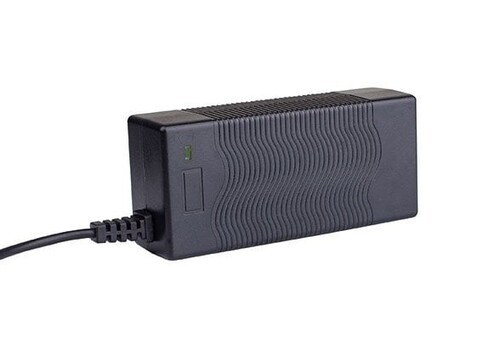Swit PC-U130A Tekli Cepte Taşınabilir Hızlı Şarj Cihazı