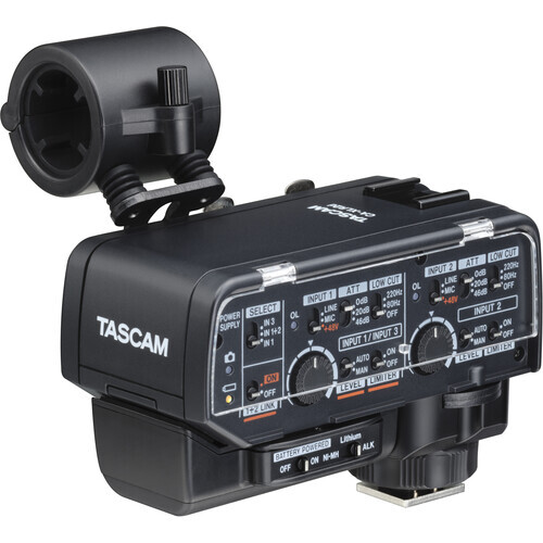 Tascam CA-XLR2D-AN Kamera Üstü XLR Mikrofon Adaptörü (3.5mm Analog)