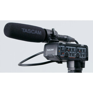 Tascam CA-XLR2D-AN Kamera Üstü XLR Mikrofon Adaptörü (3.5mm Analog) - Thumbnail