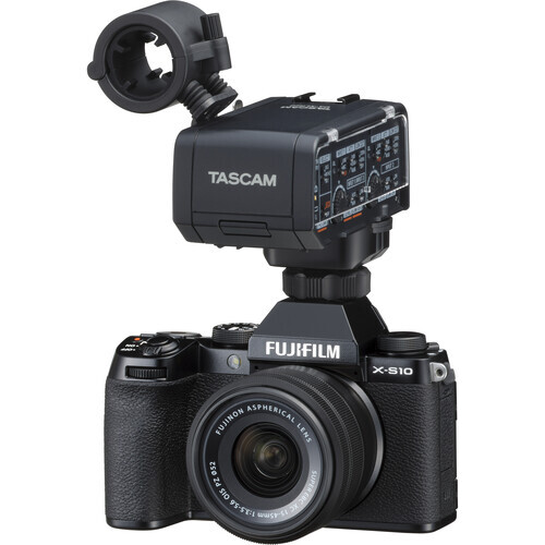 Tascam CA-XLR2D-F Kamera Üstü XLR Mikrofon Adaptörü (FujiFilm)