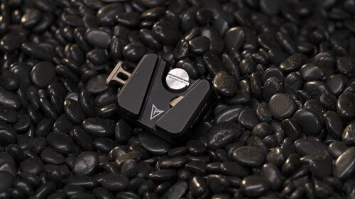 Tilta TA-PBP2-V V- Mount Akü Plakası