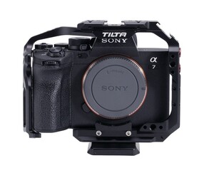 TİLTA - Tilta TA-T30-FCC-B Sony A7 III / A7R III / A7 IV / A7R IV / A7R V / A7S III / A1 / A9 IV için Kamera Kafesi (1)