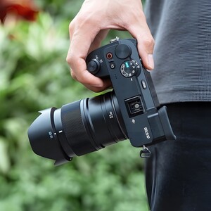 Yongnuo 35mm f/1.8S DA ART APS-C Otofokus Lens (Sony E) - Thumbnail