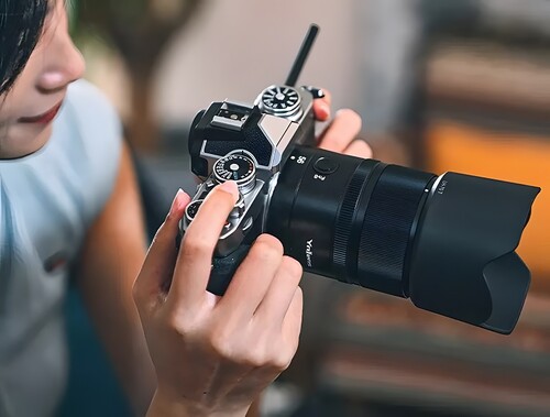 Yongnuo 56mm f/1.4S DA DSM WL Pro Otofokus Lens (Sony E)