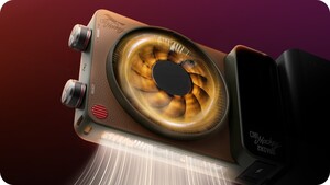 Zhiyun MOLUS X100 RGB Pro Pocket Light - Thumbnail